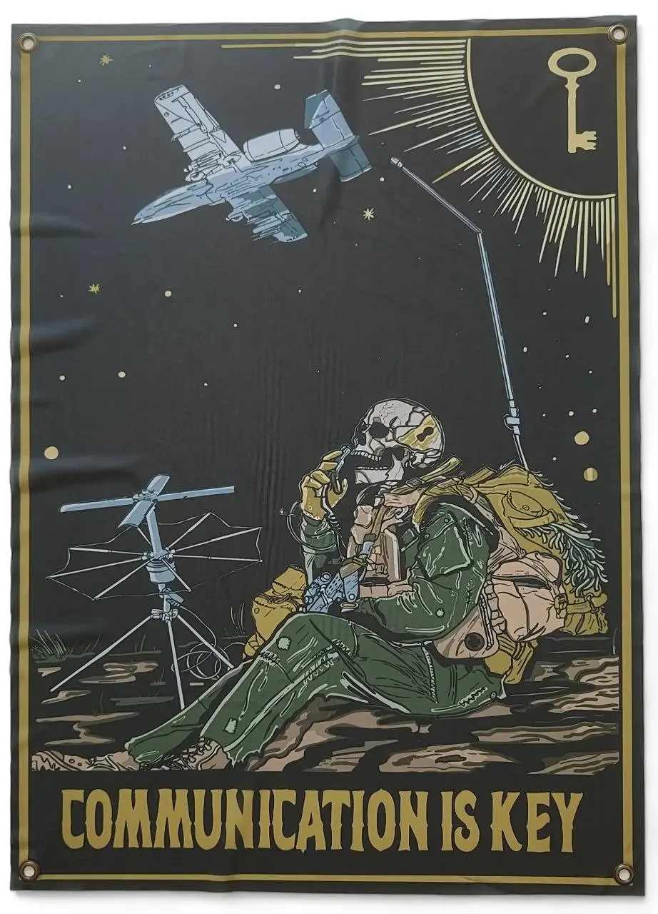 Прапор баннер Communication is key "спілкування — це ключ " на люверсах