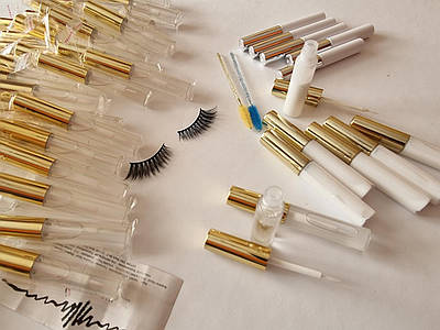 Підводка Без клею! Для надягання багаторазових та магнітних вій, лайнер маркер