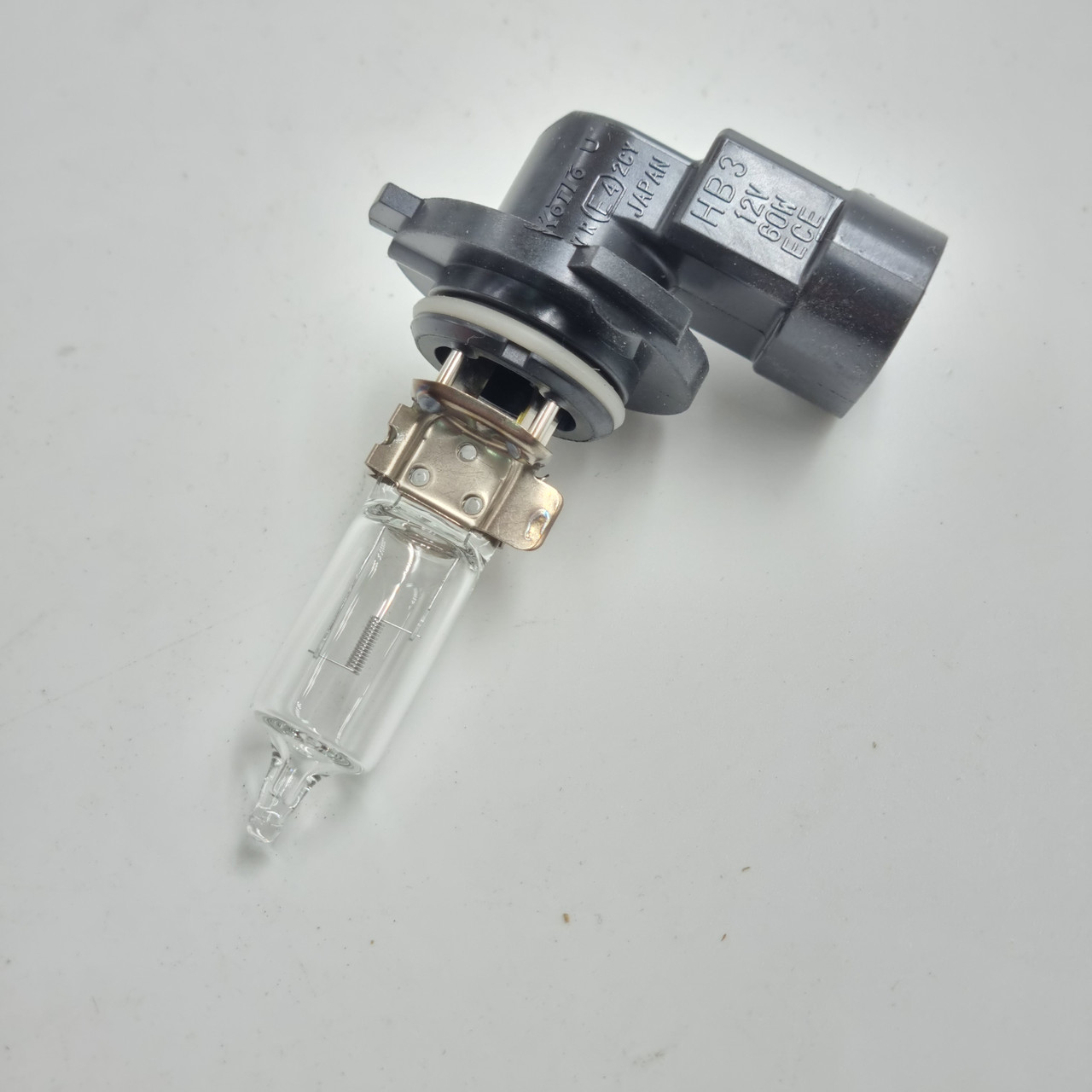 Оригінальна лампа HB3 (P20d) 90981-13046 Camry, Land Cruiser, Auris. GX.