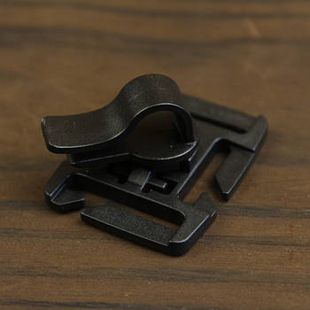 Пряжка для гідратора на систему MOLLE Black