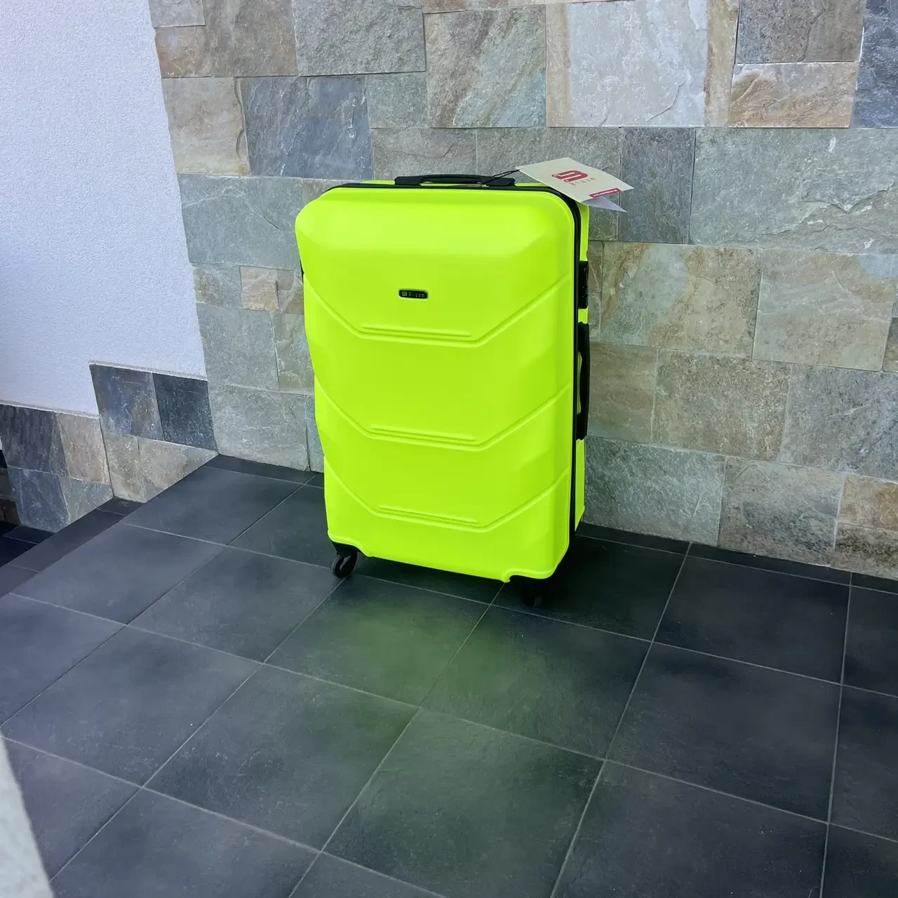 Валіза дорожня велика Bloom 147 L лаймовий, фото 1