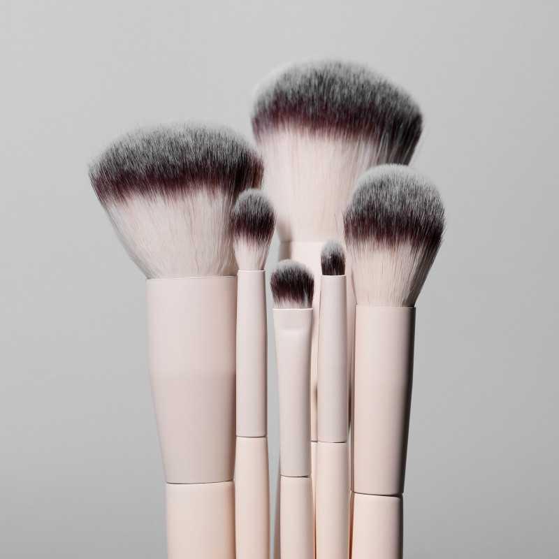 Набір пензликів для макіяжу Inglot Brush Set in Case Silver, фото 1