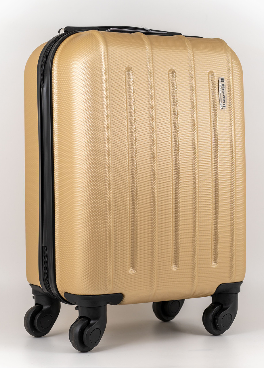 Валіза(!!!сорт 2, подряпина!!!) для WizzAir зі знімними колесами Kaiman (40*30*20), фото 1