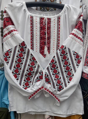 Вишиванка, блуза жіноча з домотканого полотна вишита різнокольоровими квітами хрестиком розміри від 44 до 64, фото 1
