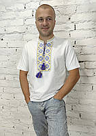 Футболки вишиванки білого кольору вишиті жовто блакитним хрестиком