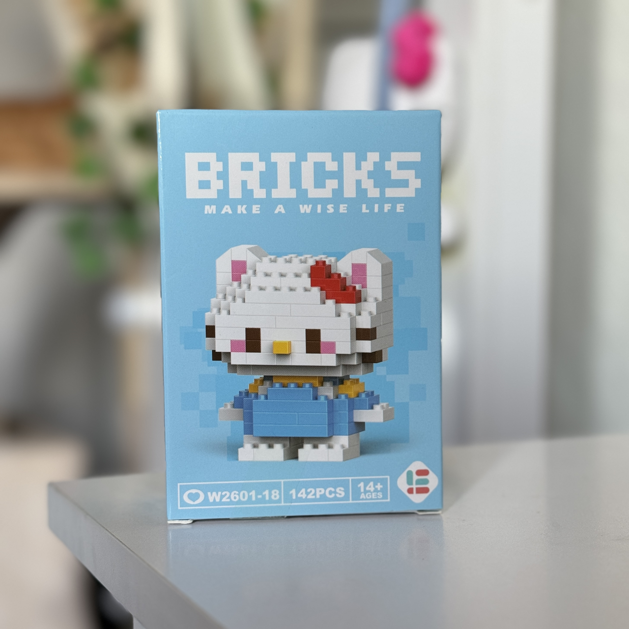 Конструктор лего голубий hello kitty sanrio іграшка фігурка