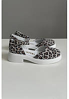 Замшеві жіночі відкриті туфлі з леопардовим принтом