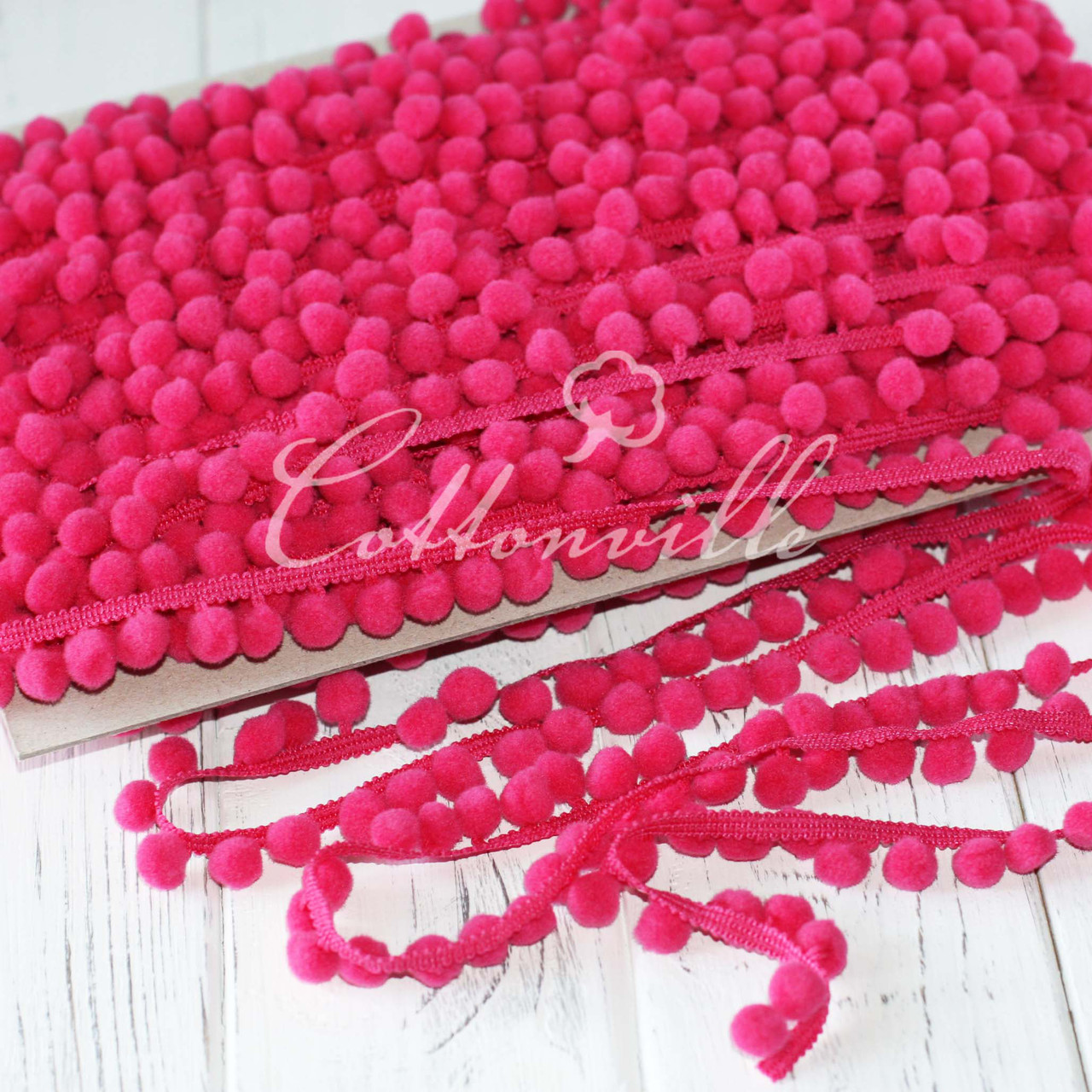 Тасьма з помпонами 10 мм МАЛІНОВА