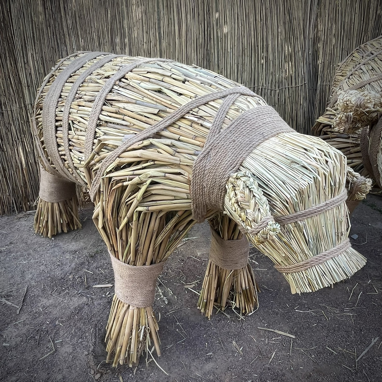 Солом'яна Корівка XXL Еко-декор, оберіг