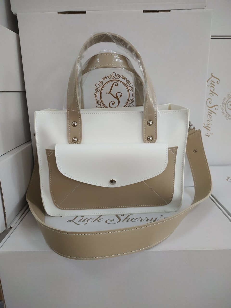 Сумка жіноча біла на блискавці з довгим ремінцем відмінної якості 29*22 см Nata, фото 1