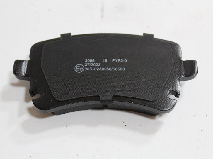 Колодки задні гальмівні VW TRANSPORTER T5 ФУРГОН (7HA, 7HH, 7EA, 7EH) 1.9 2003.04- BP3086 BREMSI