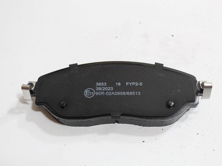 Колодки передні гальмівні RENAULT TRAFIC 14-. OPEL VIVARO 14- BP3653 BREMSI