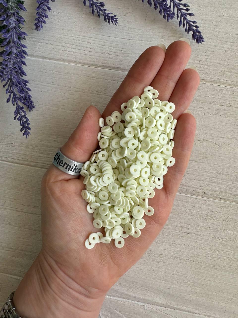 Намистини плоскі 6 мм каучук , айворі 500 грамів