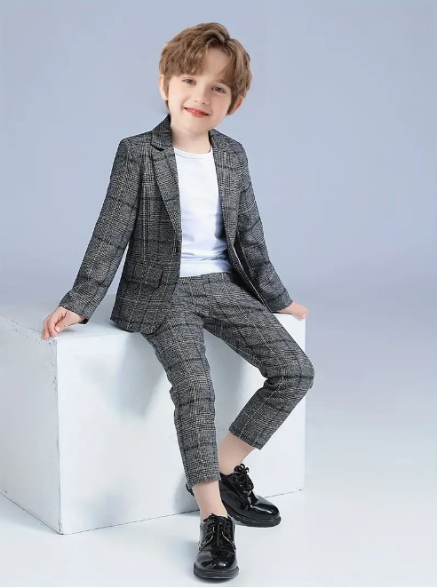 Стильний брючний костюм на хлопчика сірий, фото 1