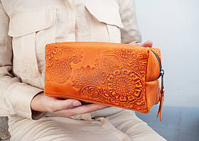 Велика яскрава шкіряна косметичка з тисненням Квітучий Сад помаранчева