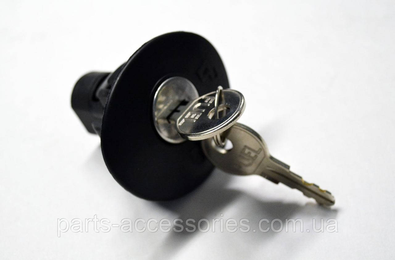 Ford Mustang 2010-2014 кришка на ключу заливної горловини паливного бака Нова Оригінал, фото 1