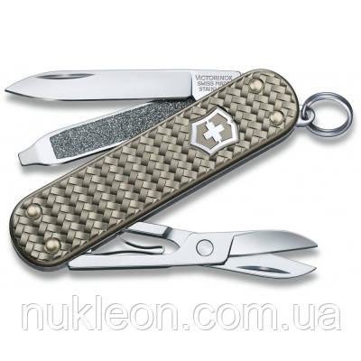 Популярний! Ніж Victorinox Classic SD Precious Alox Infinite Gray (0.6221.4031G) - Краща якість тільки на Nukleon.com.ua