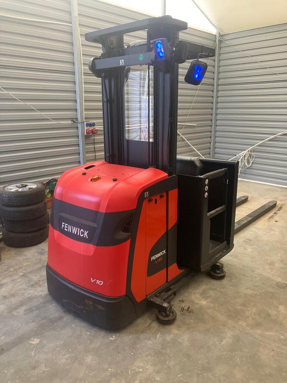 Штабелер електричний  комісіонер Linde V10-02 1000 kg 4.4m 2018 7м/г