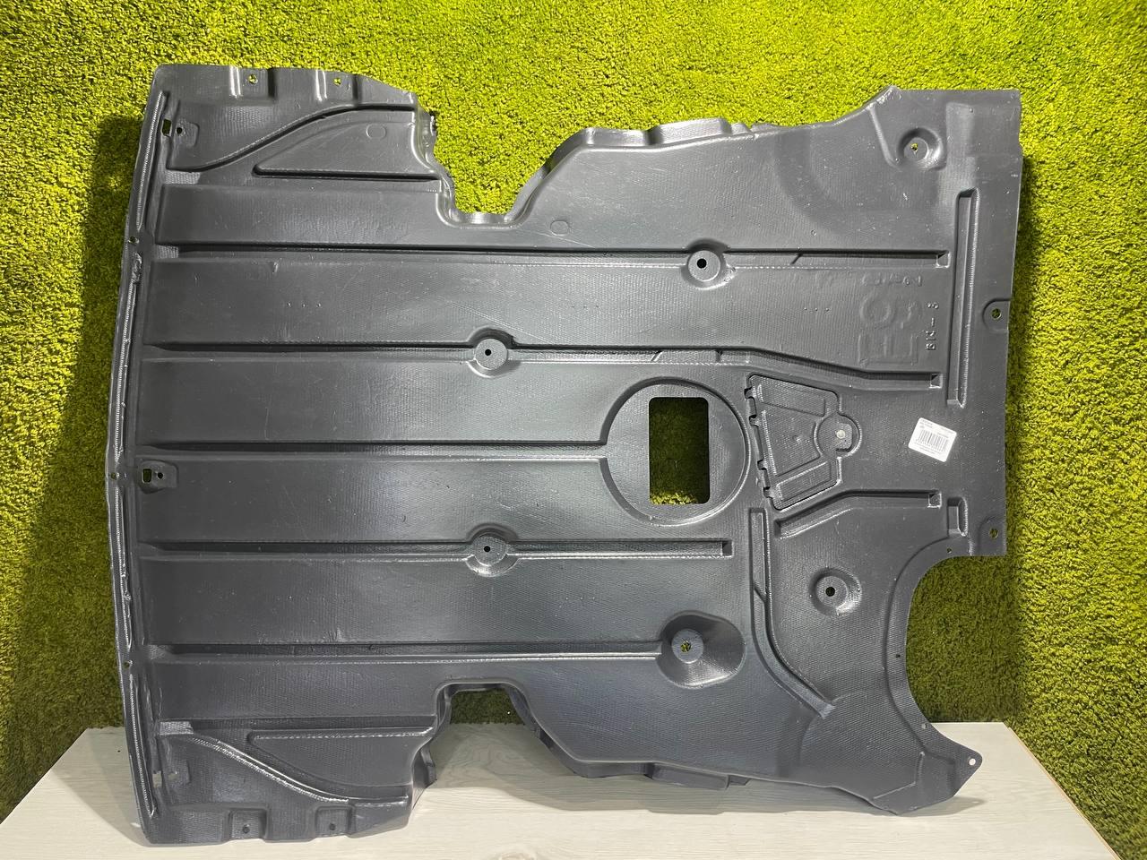 ЗАХИСТ ПІД ДВІГАЛЬчик BMW 3 E90 E92 E92 2005-2013 51757059387 Захист двібуруна бмв-90, фото 1