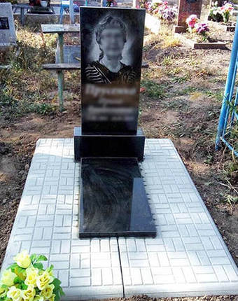 Пам'ятник на могилу із граніту з надгробною плитою (100*50*5) О-213, фото 1