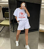Жіночий літній костюм: футболка вільного крою та шорти з принтом, фото 6