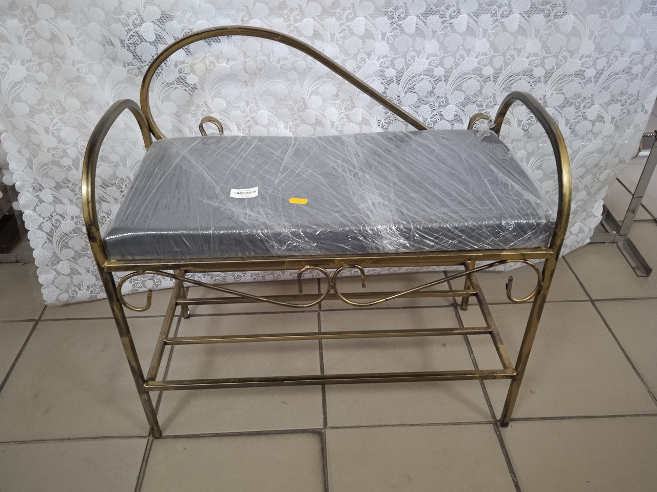 Кований пуф банкетка з підлокітником 65 см, фото 1