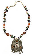 Ожерелье с каменьями агата и кулоном "Трапеция"