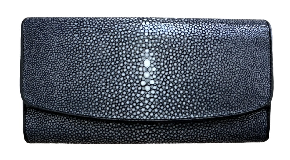 Гаманець жіночий із натуральної шліфованої шкіри ската чорний Ekzotic leather (stw4)