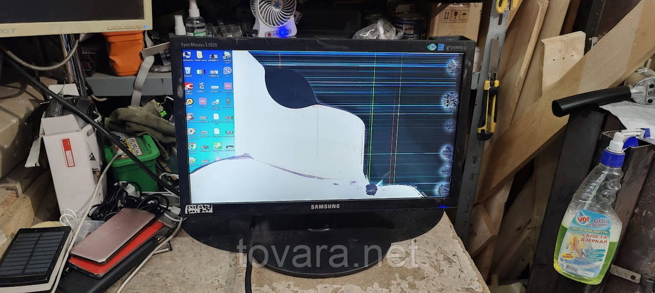 Широкоформатний РК-монітор 19 дюймів Samsung SyncMaster E1920 No 24250707/2