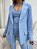 Блакитний модний стильний жіночий костюм-трійка (штани + топ + піджак) з костюмної тканини, фото 8