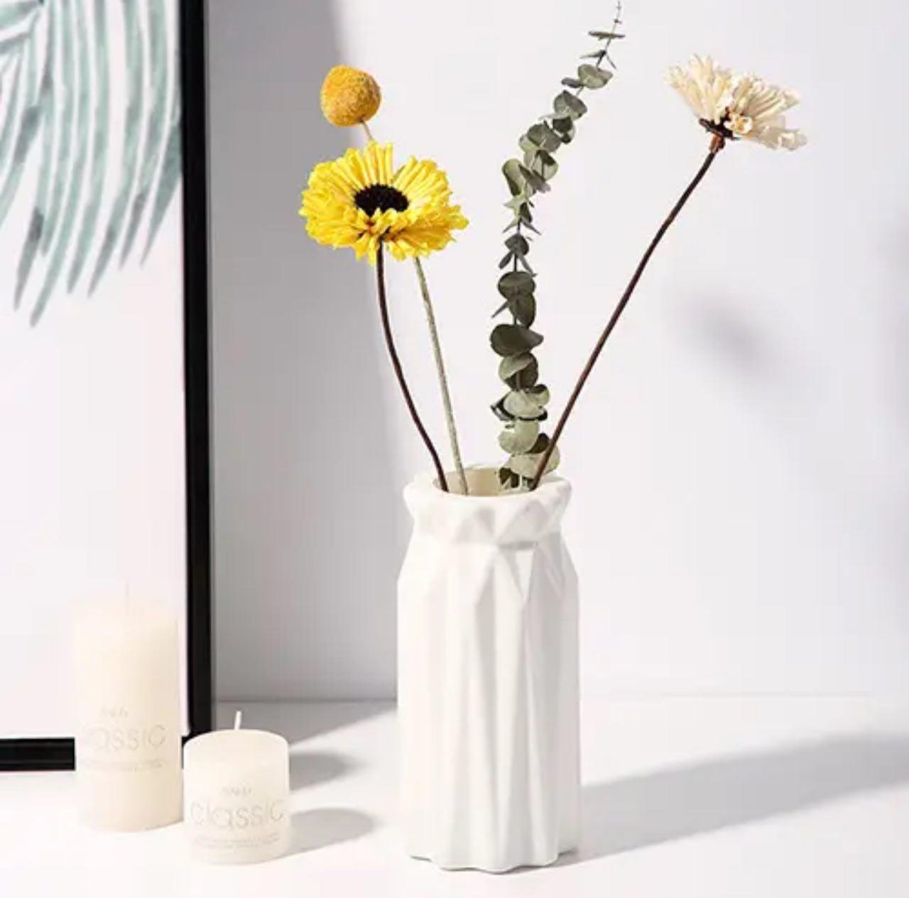 Мінімалістична стильна ваза для квітів, фото 1