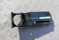 Підсклянник Audi A6 C5