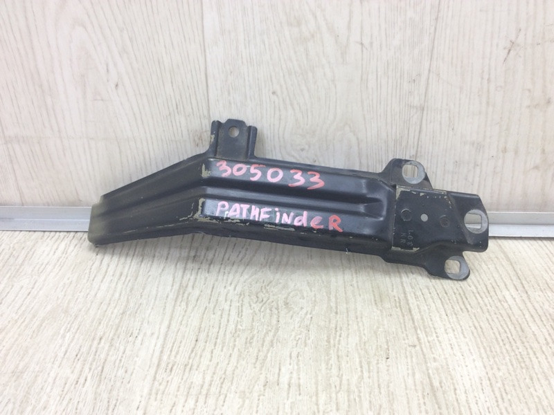 Кронштейн крила NISSAN ≥FINDER R52 12-21 R52 3.5 VQ35DE 2015 прав. (б/у)