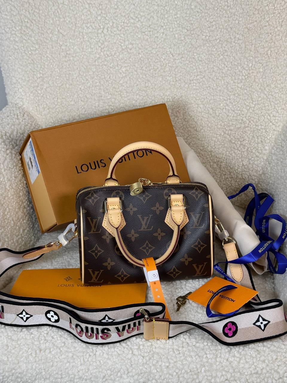 Жіноча сумка Louis Vuitton Premium Brown шкіра коричнева 1 відділення з широким текстильним ремінцем LV