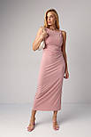 Силуетне мідіплаття без рукавів із драпіруванням — рожевий колір, L (є розміри), фото 7