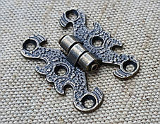 Петля фігурна. Колір "стара латунь" 40х32мм, фото 3