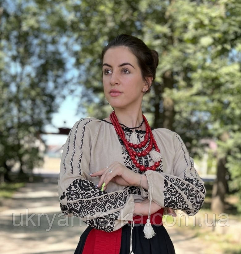 Цікава жіноча сорочка вишиванка "Коліжанка"