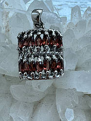 Кулон зі срібла з гранатом