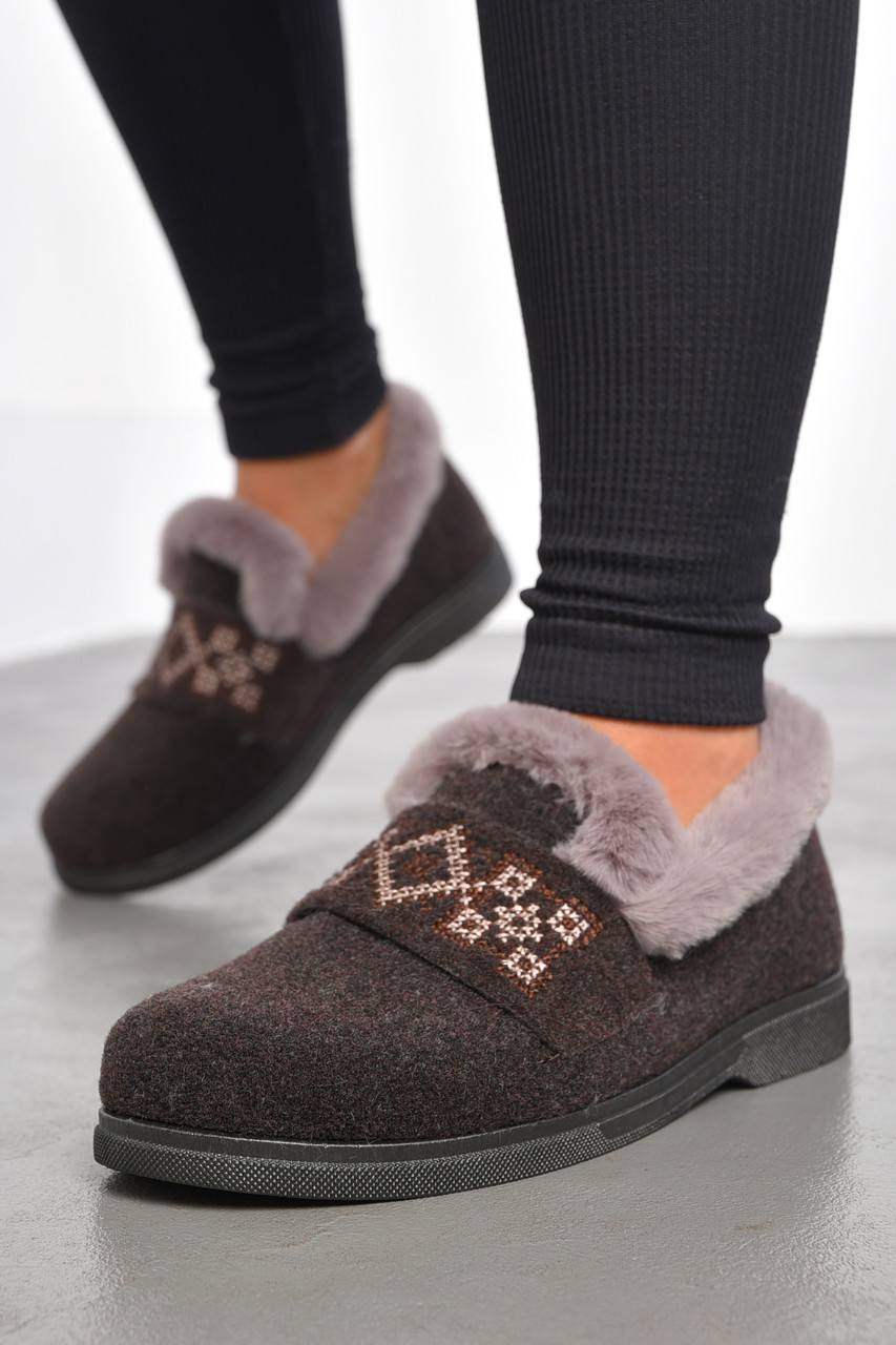 Капці жіночі на хутрі коричневого кольору з візерунком 186079P, фото 1