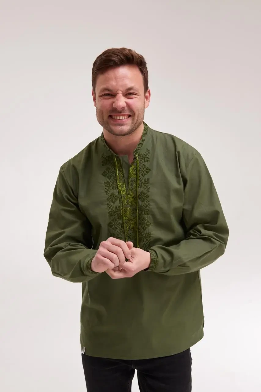 Чоловіча вишиванка з українською вишивкою та довгим рукавом, фото 1