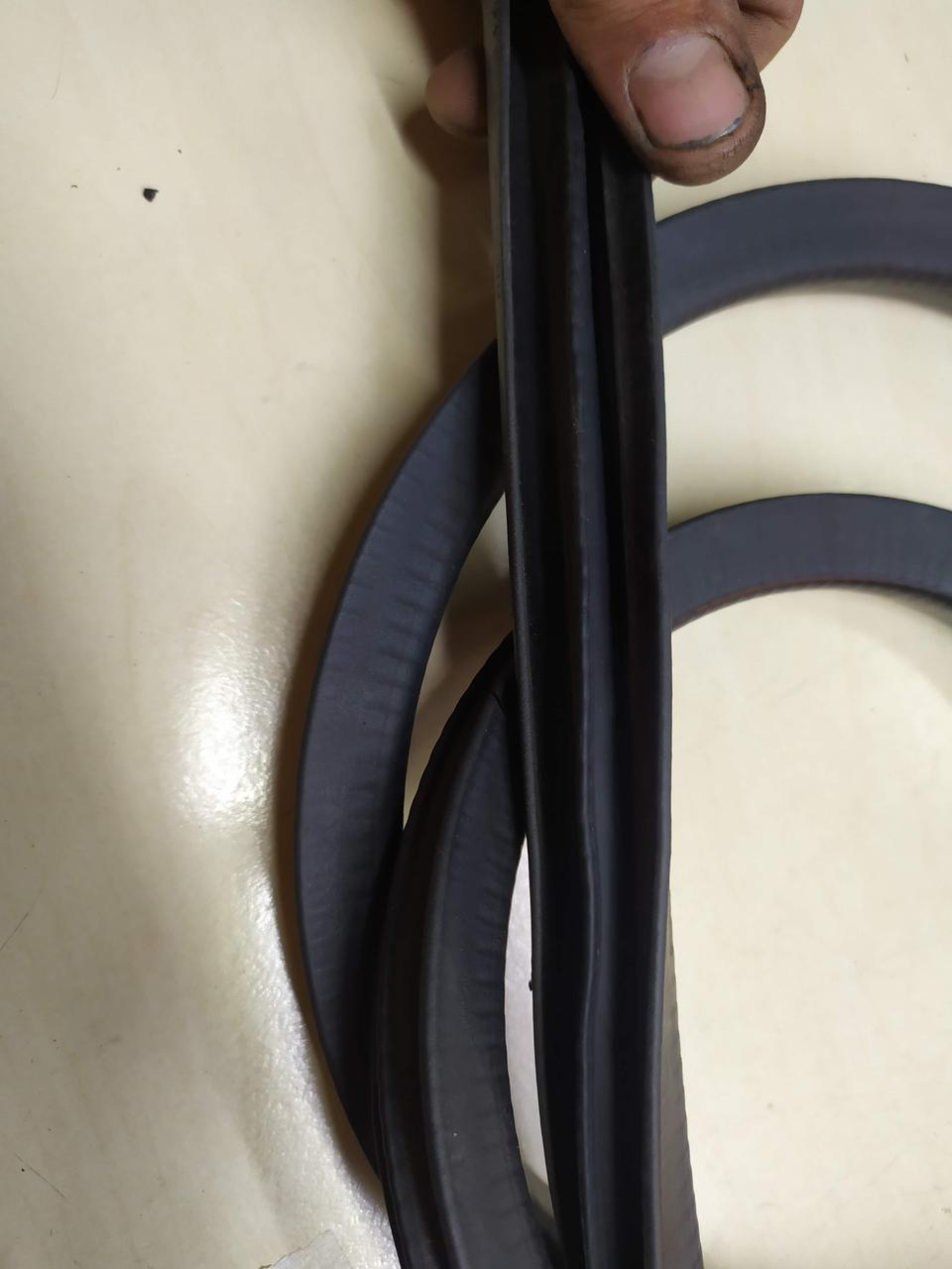 Уплотнитель передней левой двери для автомобиля Lanos 000054059, фото 1