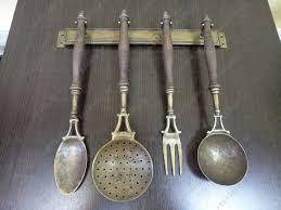 Аксесуари для кухні (половник, шумівка, ложка, вилка) із зістареної латуні 36х36 см Stilars 130415