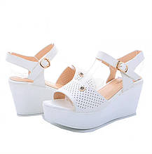 Жіночі Сандалі Босоніжки на Танкетці Платформа Білі Літні (розміри: 38,39,40) - 15