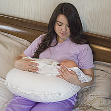 Подушка для вагітних і годування Місяць 74х54 см Біла у смужку