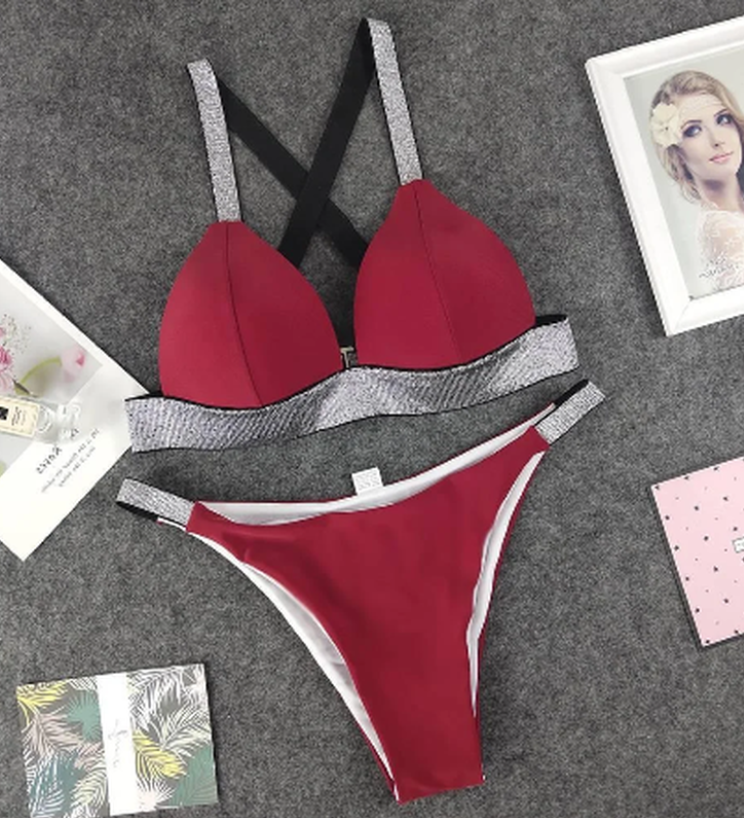 Жіноче бікіні бордо кольору