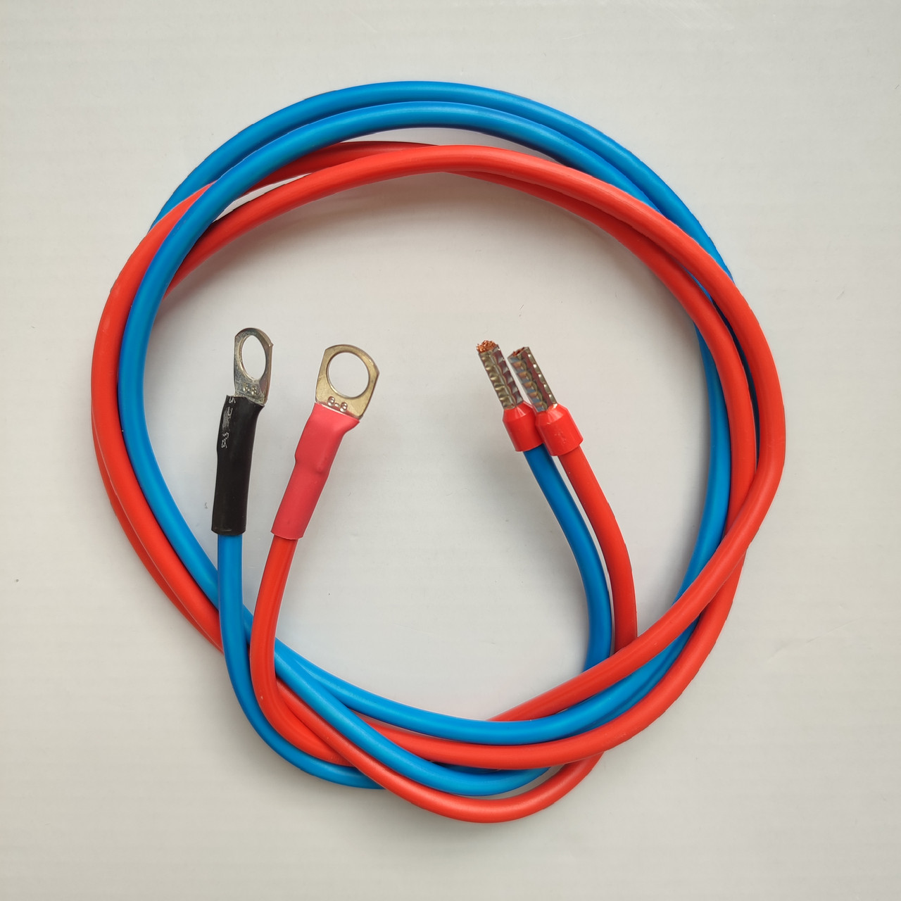 Кабель 4 мм2 довжина 2х200см мідний з клемами: кільцева болт М8 - штирьова (тато) 4 мм2 під АКБ - контролер