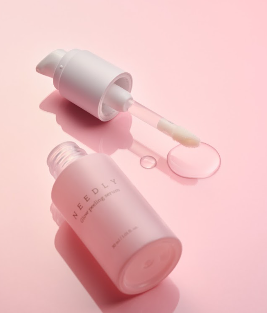 Needly Glow Peeling Serum з транексамовою кислотою Протизапальна просвітлювальна сироватка з бурштиновою та транексамовою кислотами Needly Glow Peeling Serum