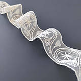 Ажурне мереживо вишивка на сітці: білого кольору сітка, біла нитка, ширина 4 см, фото 4