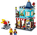 Конструктор LEGO Creator 31105 Міський магазин іграшок, фото 3