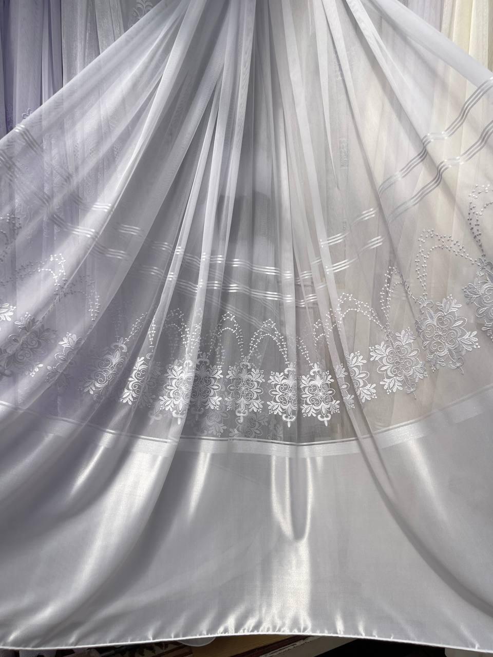 Тюль бамбук заввишки 2,8 м. білий